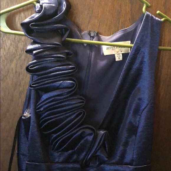 Dress - Picture 2 of 4